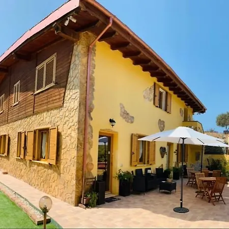 La Del Sud Bed & Breakfast *