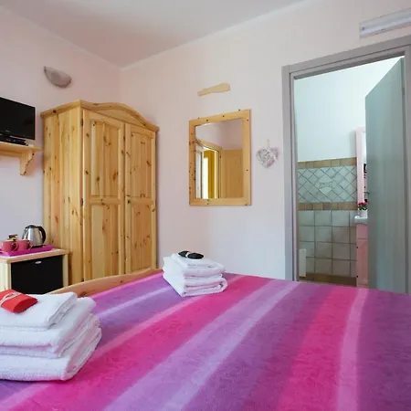 La Del Sud Bed & Breakfast *