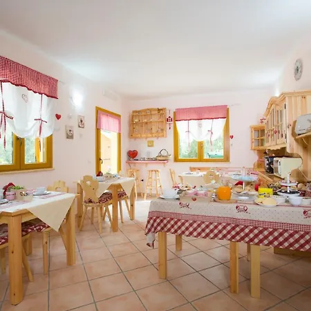 La Del Sud Bed and Breakfast 4*