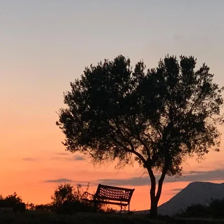 La Del Sud Bed & Breakfast