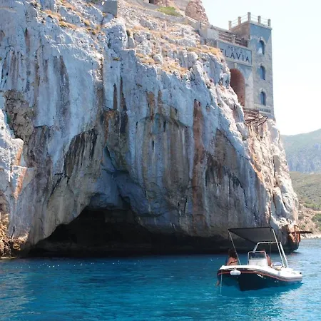 La Del Sud 4*