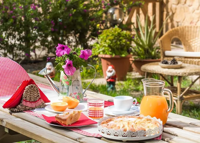 La Del Sud Bed & Breakfast 4*